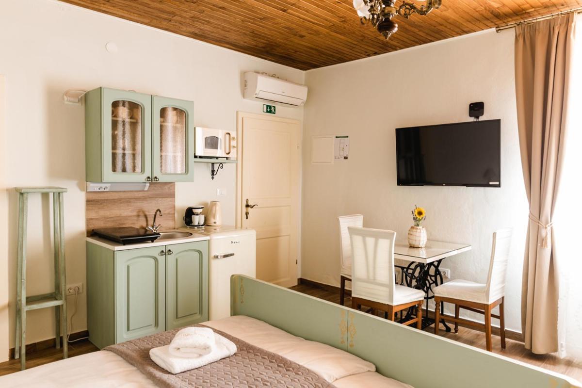 Ana Apartment